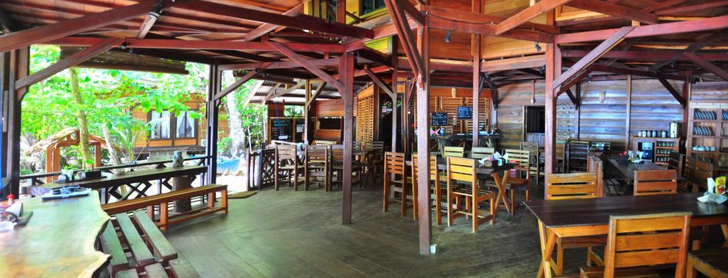 Raja Ampat Dive Resort Tapokreng Eksteriør billede