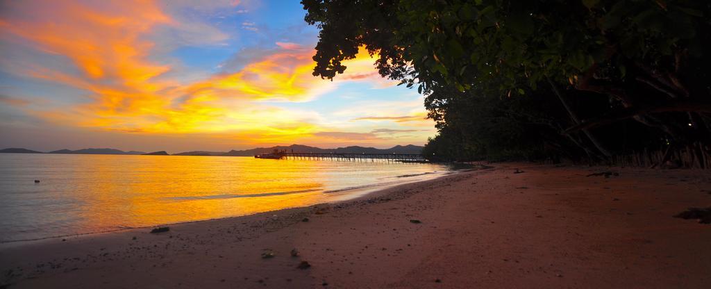 Raja Ampat Dive Resort Tapokreng Eksteriør billede