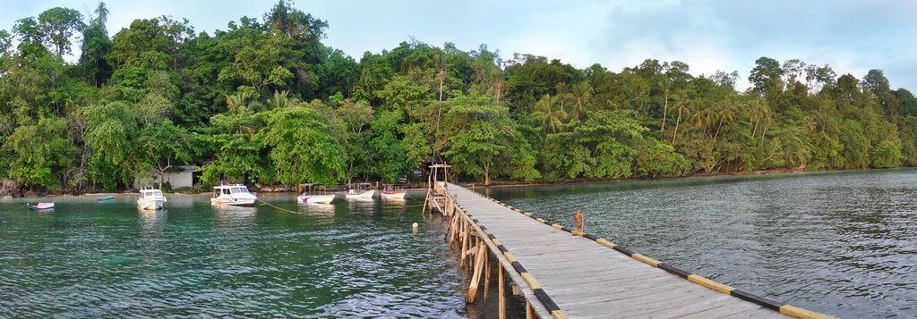 Raja Ampat Dive Resort Tapokreng Eksteriør billede