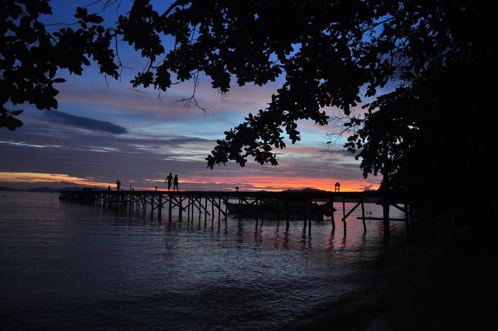 Raja Ampat Dive Resort Tapokreng Eksteriør billede