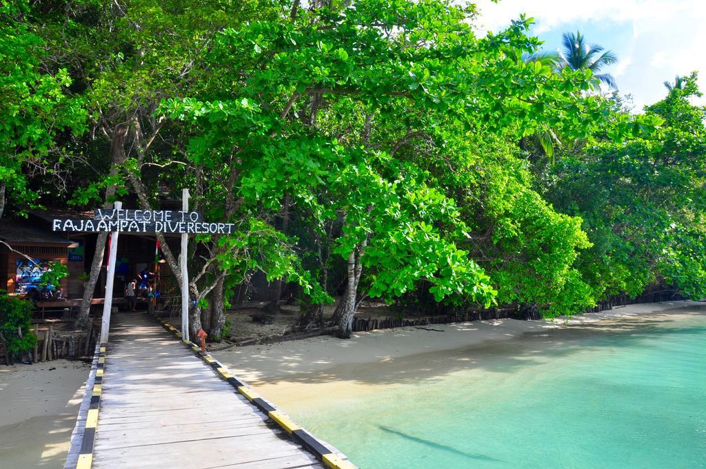 Raja Ampat Dive Resort Tapokreng Eksteriør billede