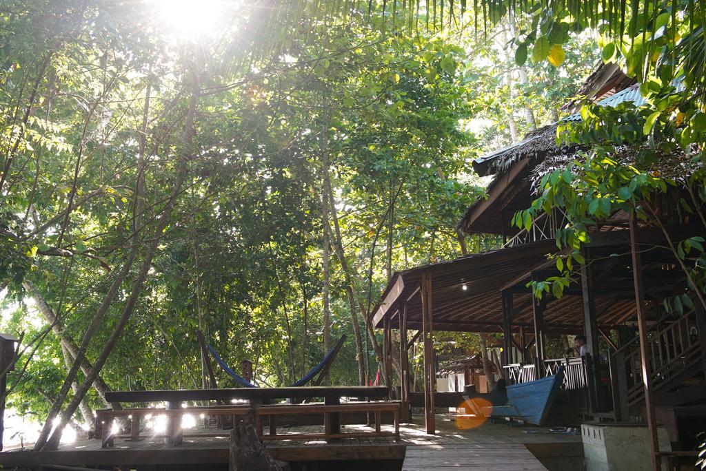 Raja Ampat Dive Resort Tapokreng Eksteriør billede