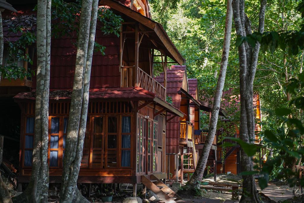 Raja Ampat Dive Resort Tapokreng Eksteriør billede